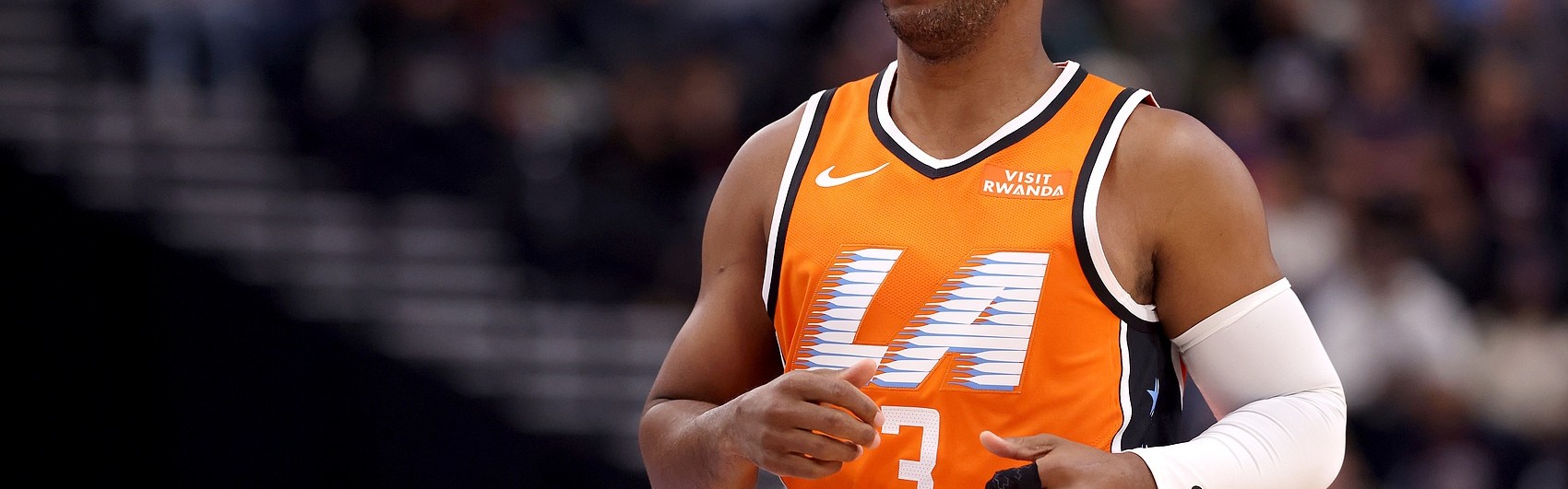 开云-美记：快船寻求交易保罗和科比·布朗 以降低薪资转正米勒&amp;桑德斯