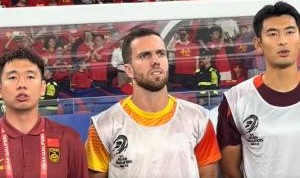 开云-记者晒塞尔吉尼奥赛前唱国歌的视频：看出来唱国歌是练了的