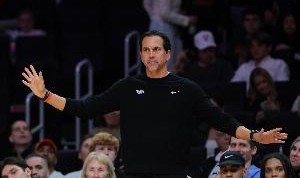 斯波：十连败期间我们也没分崩离析 这会给我们带来指数级的成长