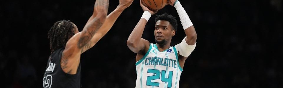 kaiyun-达成40胜！黄蜂6人上双31分大胜篮网 米勒25分三球准三双