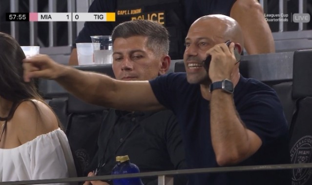 kaiyun-马斯切拉诺被罚上看台&amp;电话指挥，因质疑补时&amp;对主裁说了尖锐的话