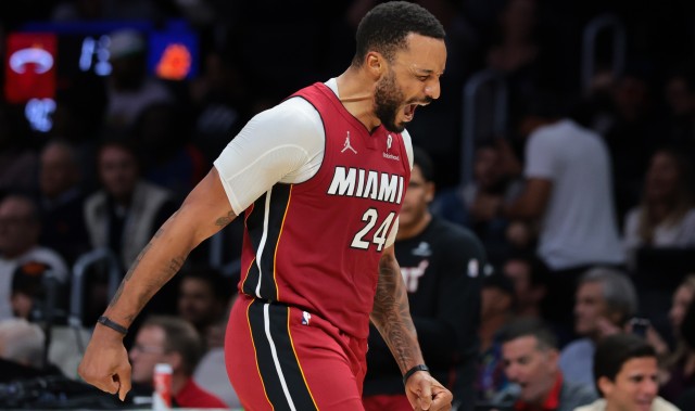 鲍威尔：附加赛首轮打黄蜂像抢七大战 赢球晋级输球回家