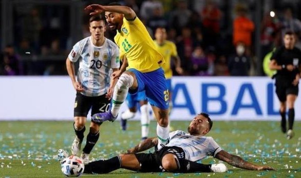 没内少胖虎 有法比尼奥 客场平阿根廷 巴西踢得好