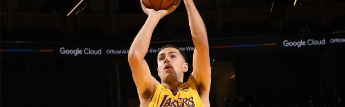 两战轰44分+8记三分！湖人暗藏26岁2米03前锋：超级射手逆袭？